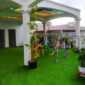 Thảm cỏ trải sân