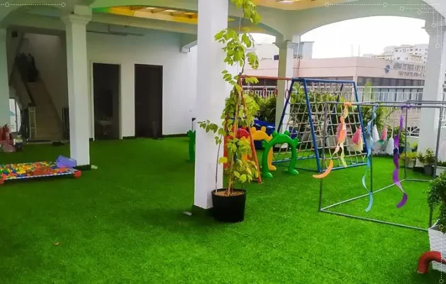 Thảm cỏ nhân tạo 4cm thiết kế sân chơi trẻ em