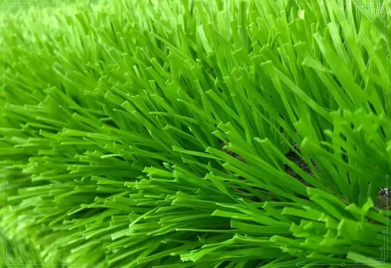Màu sắc của cỏ nhân tạo sân vườn
