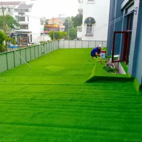 Thi công cỏ nhân tạo sân thượng