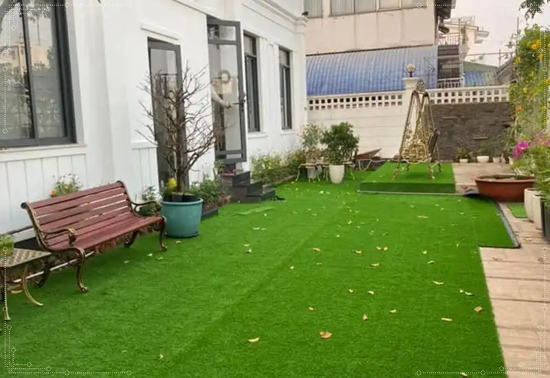 Khuôn viên sân vườn xanh, sạch đẹp