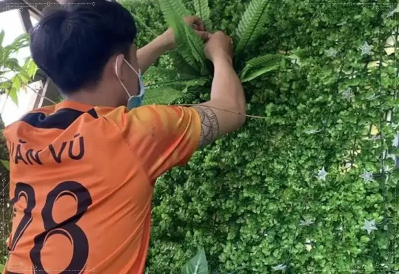 Cỏ hoa lá giả trang trí tường