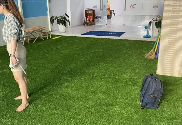 Trải sân trước nhà xanh sạch đẹp