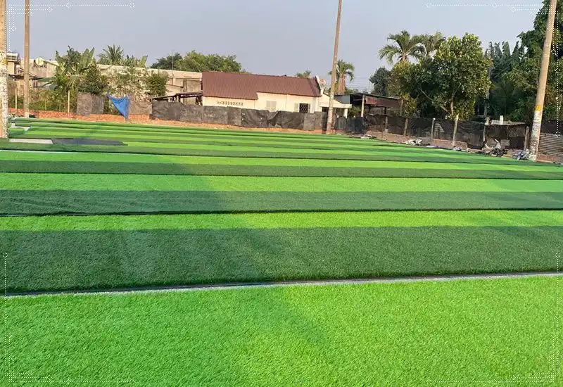 Thảm cỏ nhân tạo làm sân bóng đá