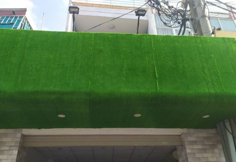 Vách tường logo bằng cỏ nhân tạo