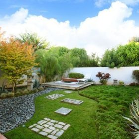 Thiết kế sân vườn nhỏ tạo điểm nhấn xanh