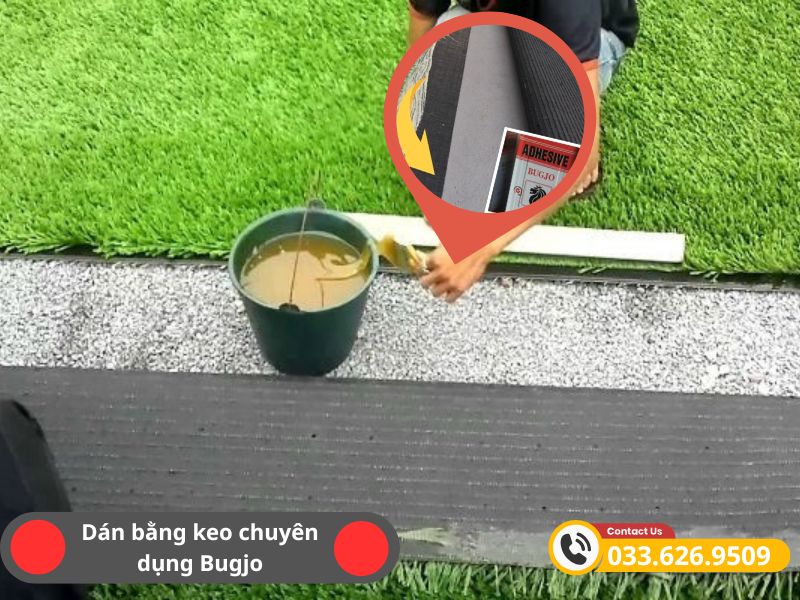 Dán cỏ nhân tạo bằng keo dán chuyên dụng Bugjo