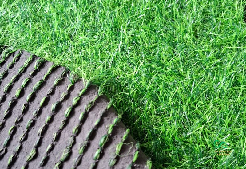 Cỏ nhân tạo đế khâu, tiết kiệm chi phí