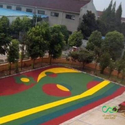 Thiết kế sân chơi với cỏ màu đỏ