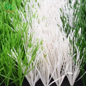 Thảm cỏ nhân tạo màu trắng làm sân bóng đá