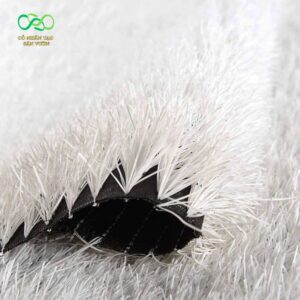Cỏ nhân tạo màu trắng sáng, bắt mắt