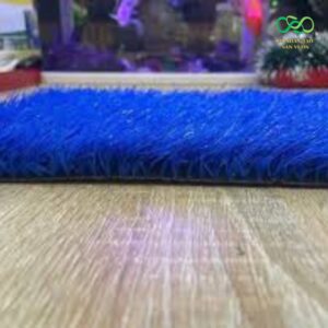 Mặt nhìn ngang của cỏ 3cm màu xanh dương